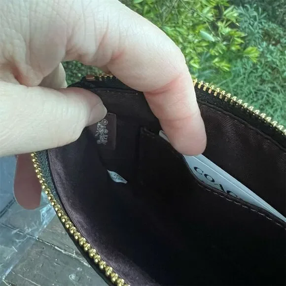 COACH Corner Zip Wristlet With Cherry Print NWT AUTHENTIC - Picture 5 of 7